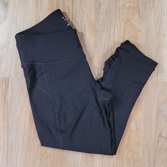 ☔️🔺️Tek Gear Black Shapewear Shirred Capri Athletic Pants Medium - Picture 2 of 10